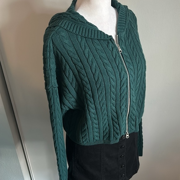 New PacSun Women’s LA Hearts Mini Cable Stitch Knit Zip Up Hoodie Sweater - Picture 2 of 11